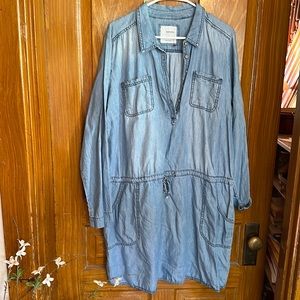 Women’s denim dress. Lightweight, long sleeve. Xl